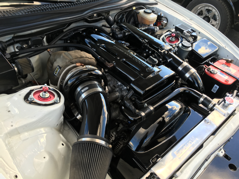 Engine bay of the 1,000 HP Supra below